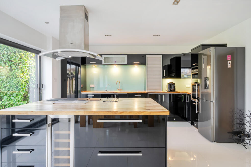 Additional image 4 of Pipers Avenue, Harpenden, AL5