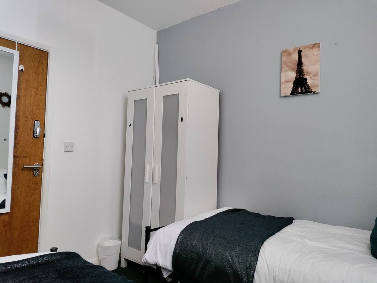 Additional image 10 of 3 Bed Flat, The Study, M6, N1 7GU