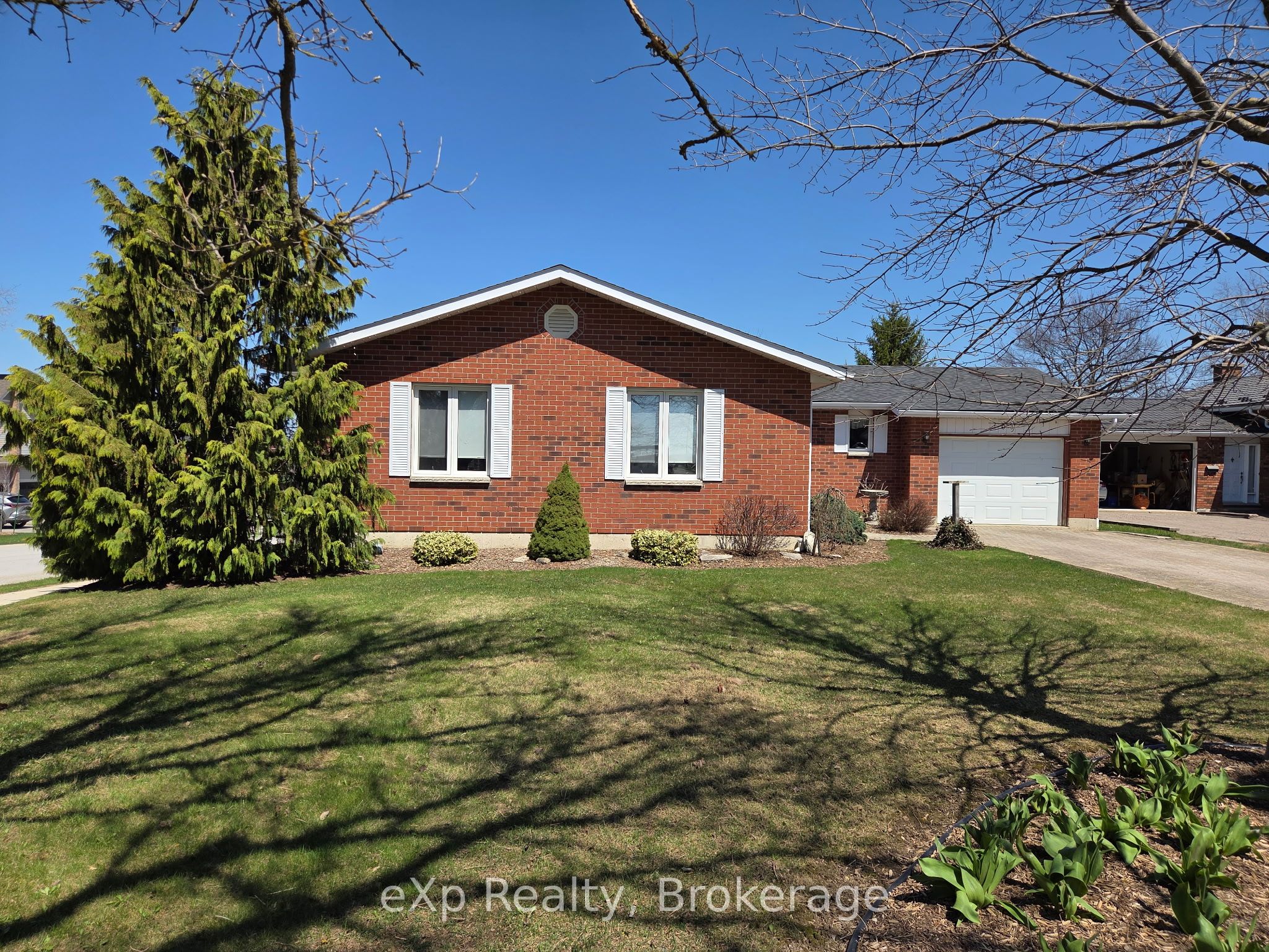 103 Margaret Elizabeth Avenue, Grey Highlands, ON, N0C 1H0