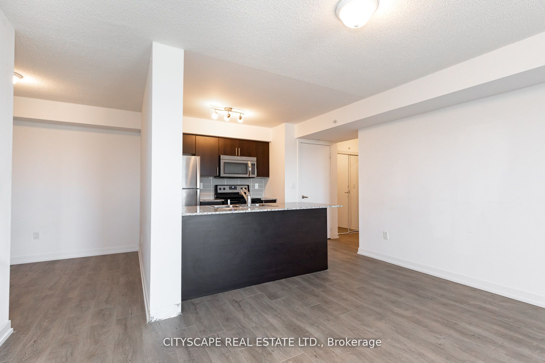 Additional image 6 of 1910-1410 Dupont Street, Toronto, ON, M6H 2B1