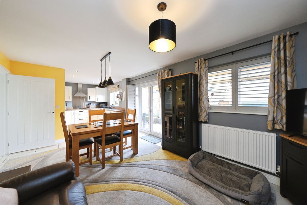 Additional image 3 of 4 bed detached house for saleBaitway Drive, Ripley DE5