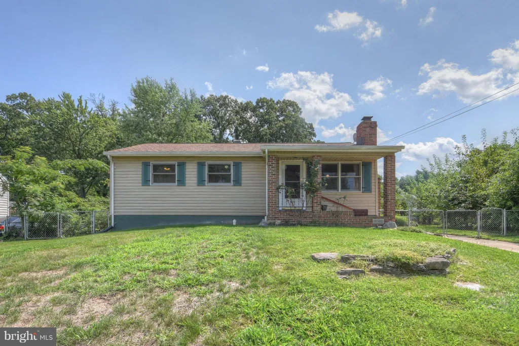 15302 Colorado Avenue, Woodbridge, VA 22191