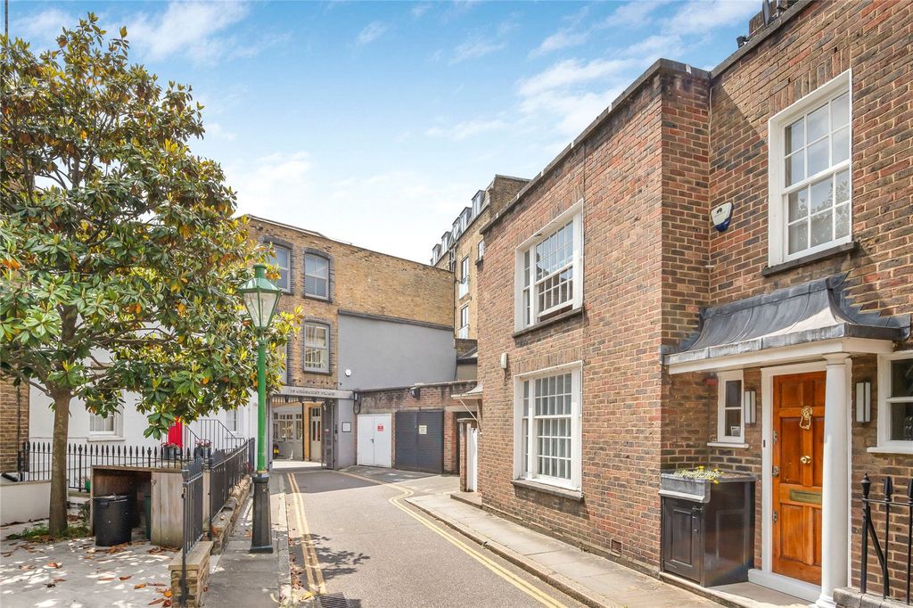 Additional image 4 of 2 bed detached house for saleCrescent Place, London SW3