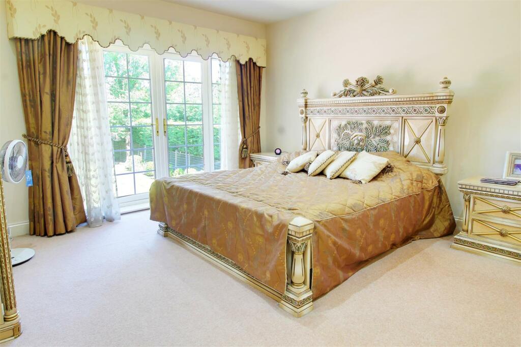 Additional image 3 of Mymms Drive, Brookmans Park