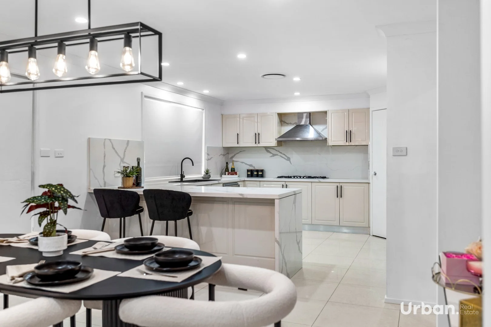7 Weja Close, Prestons NSW 2170