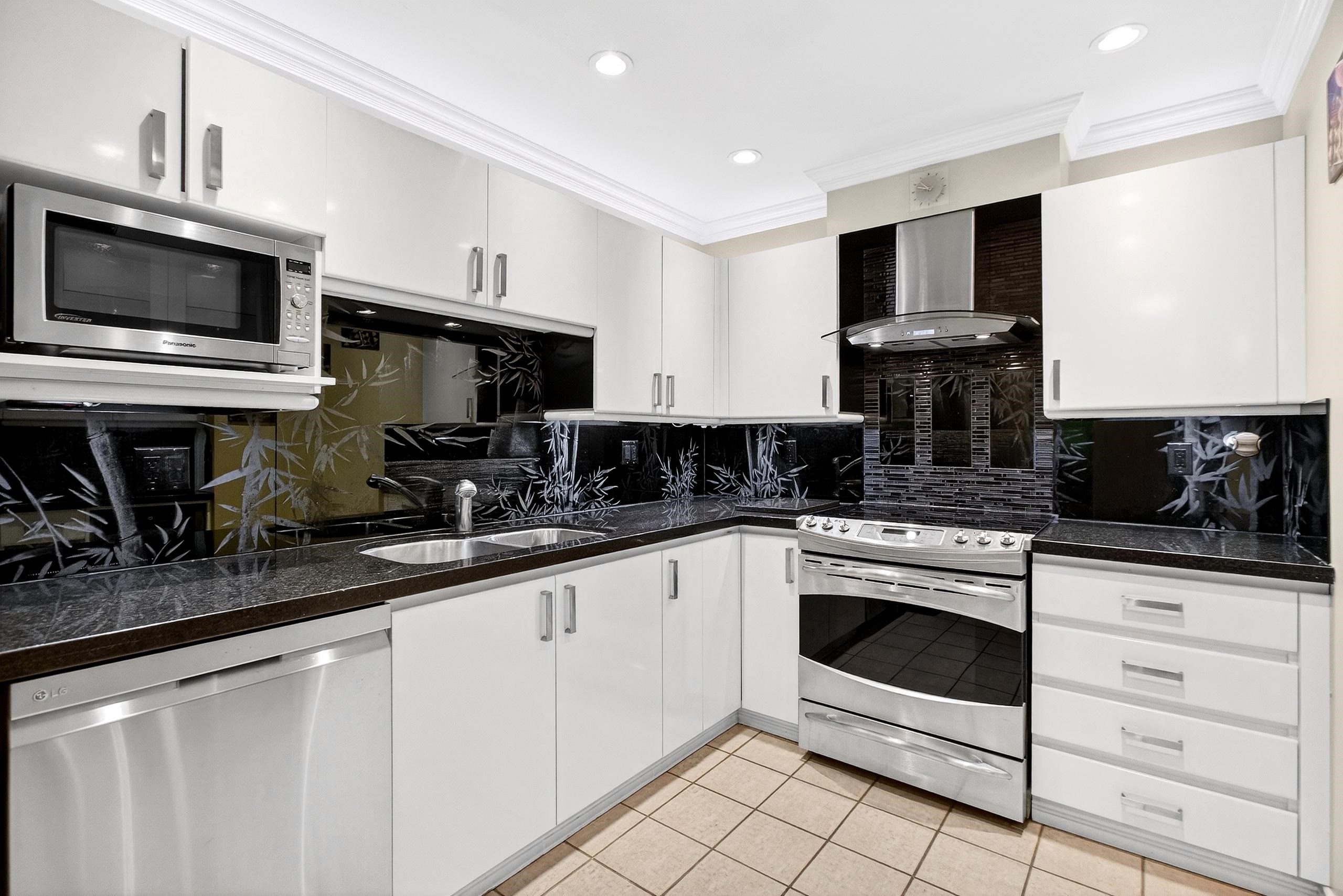 Additional image 2 of 205-15140 29a Avenue, Surrey, BC, V4P 3B1