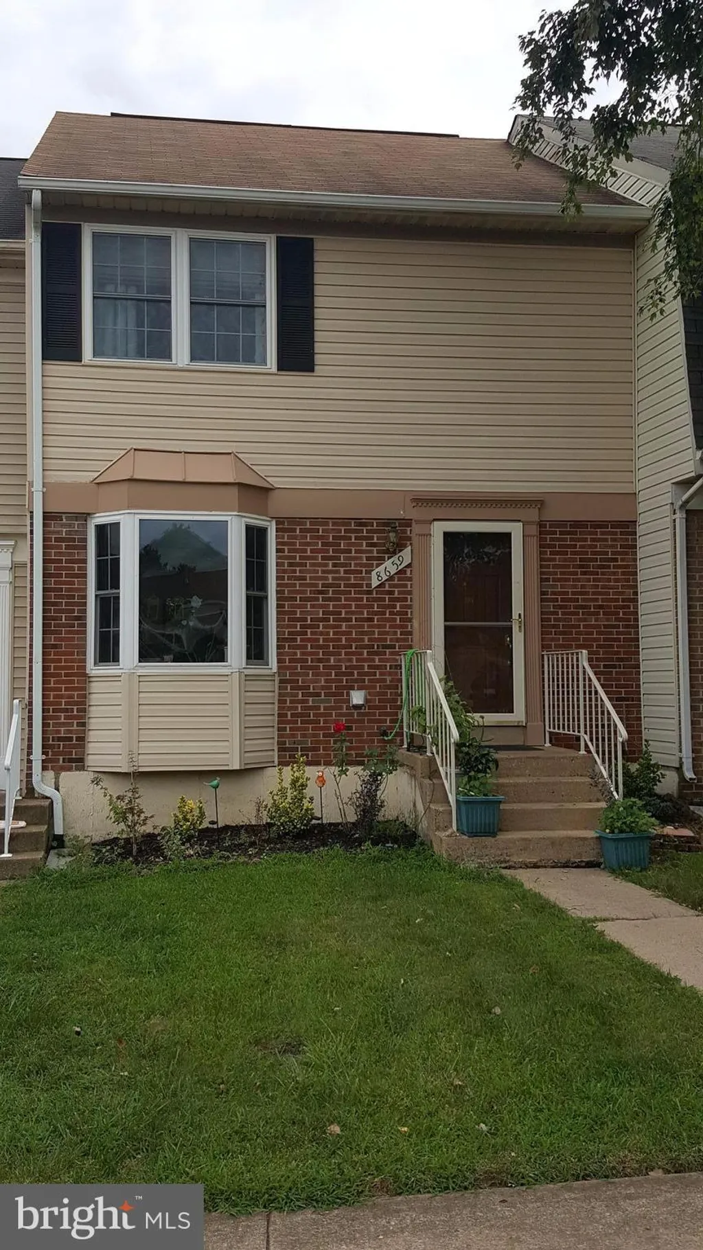 8659 Point Of Woods Drive, Manassas, VA 20110
