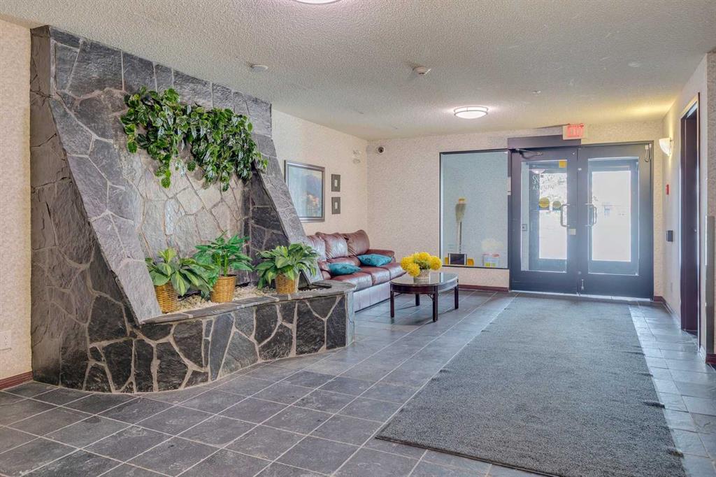 Additional image 3 of 106-2022 Canyon Meadows Drive SE, Calgary, AB, T2J 7H1