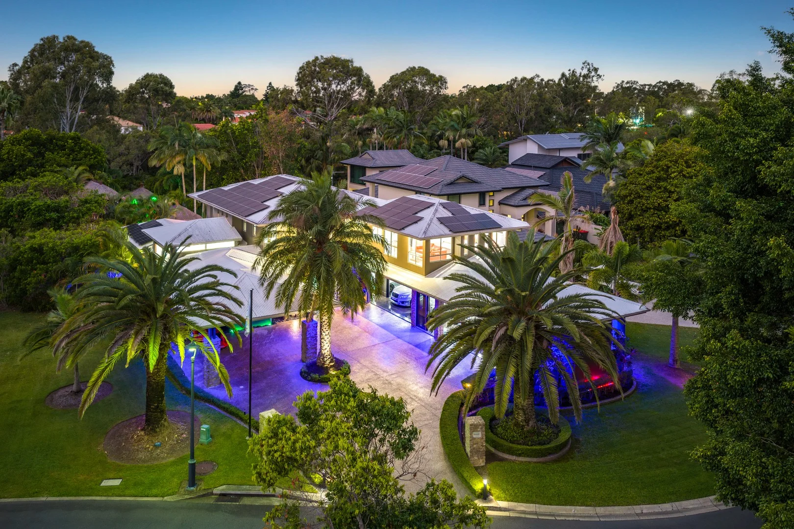 19 River Cove Place, Helensvale QLD 4212