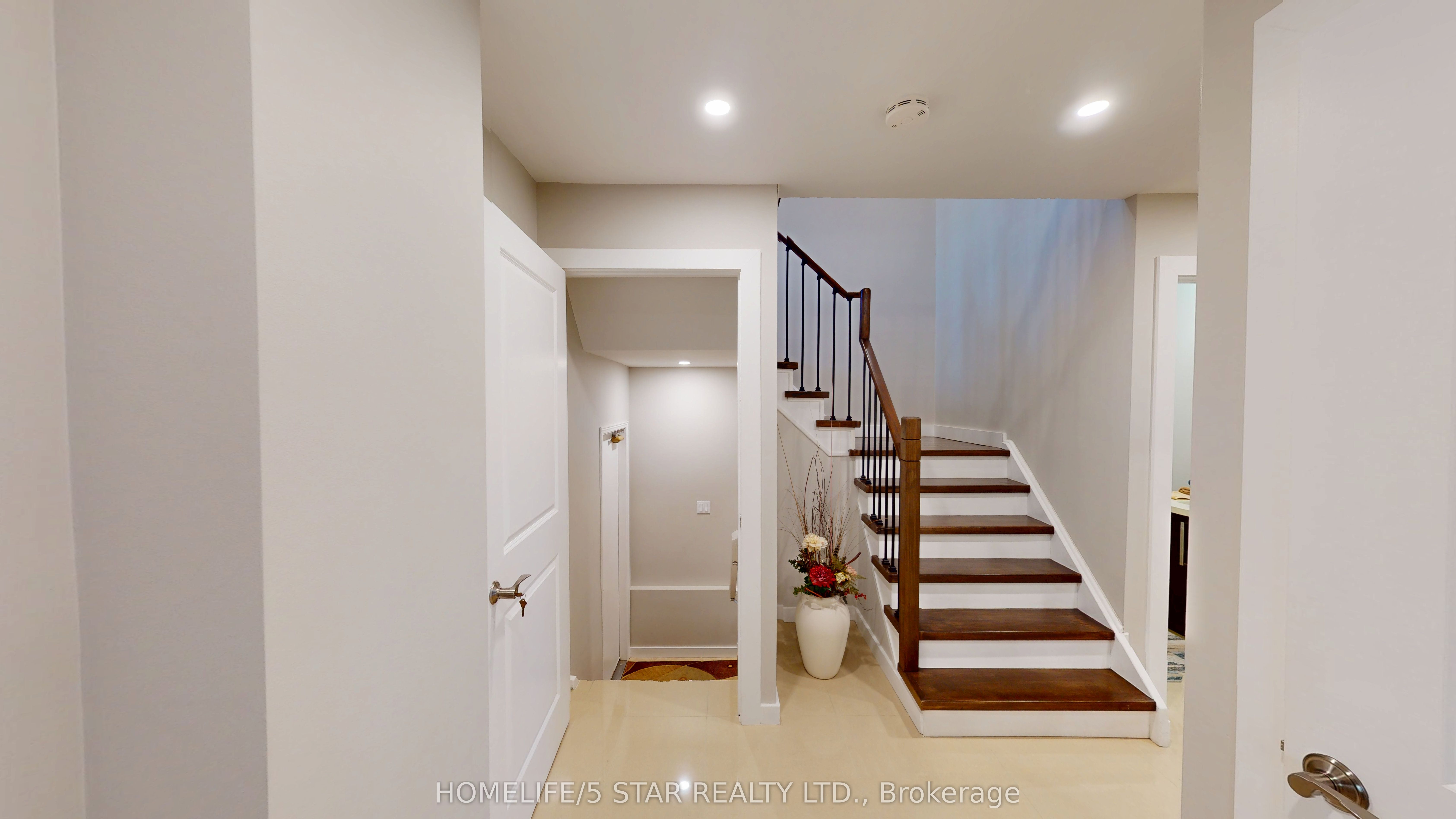 Additional image 3 of 42 Pilkington Crescent, Vaughan, ON, L4J 7J4