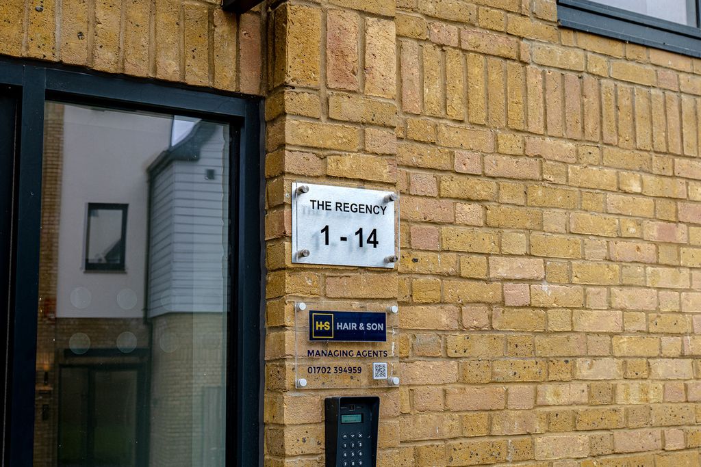 Additional image 13 of 1 bed flat for saleHigh Street, Rayleigh SS6