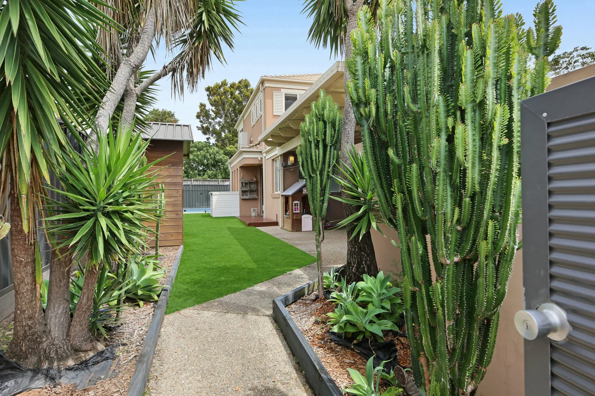 Additional image 21 of 61A Harrier Drive, Burleigh Waters QLD 4220