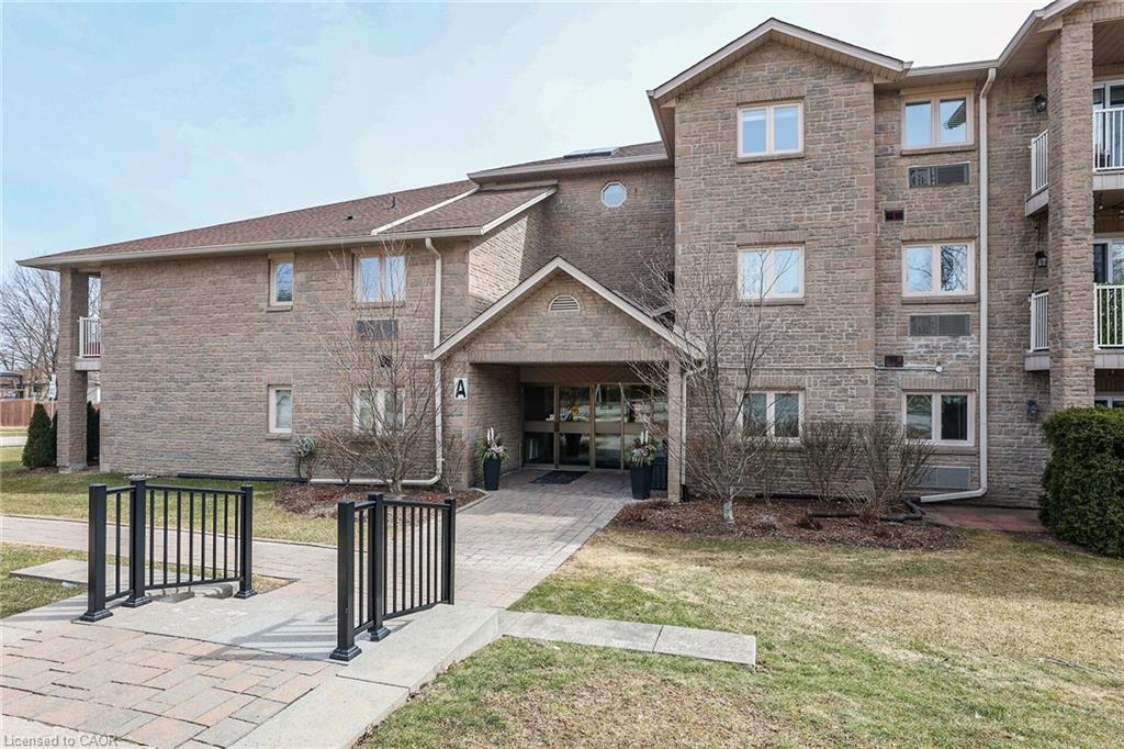 16-3050 Pinemeadow Drive, Burlington, ON, L7M 3X5