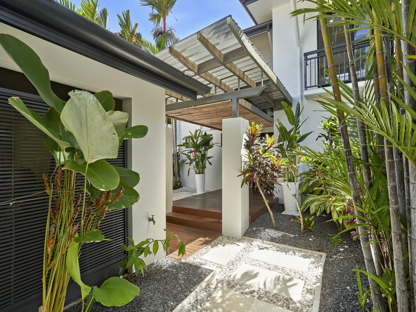 Additional image 7 of 11/5-7 Arlington Esplanade, Clifton Beach QLD 4879