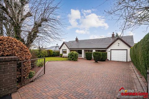 Maxwellton Road, Calderwood, East Kilbride G74
