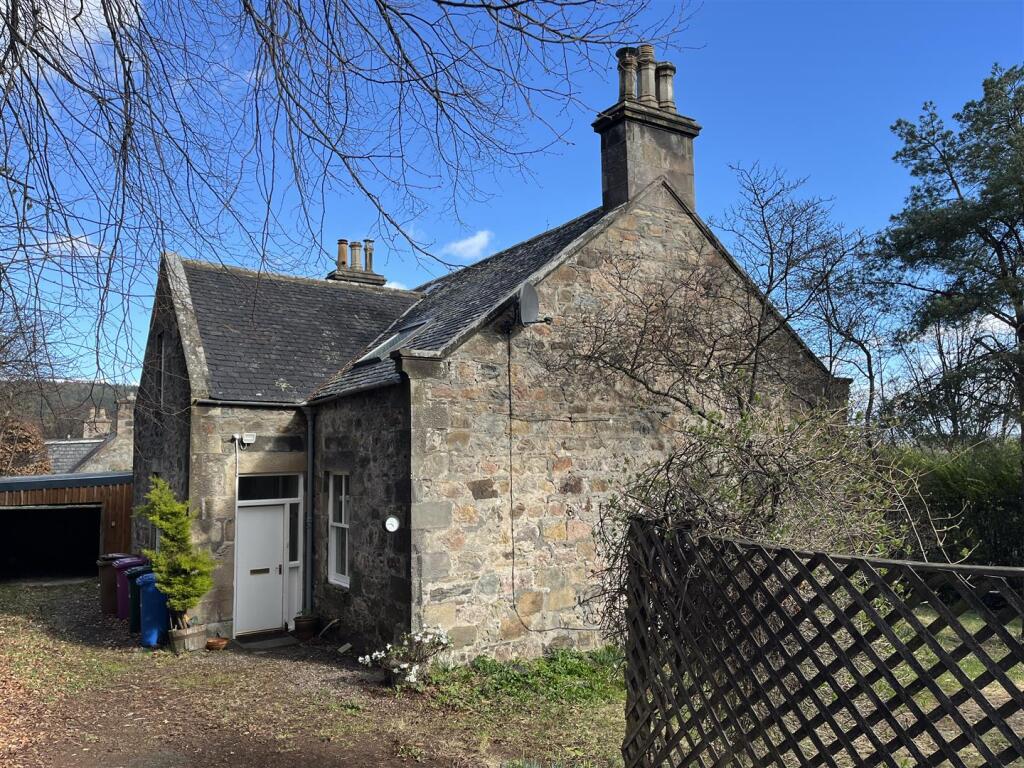 Manse Brae, Rothes, Aberlour
