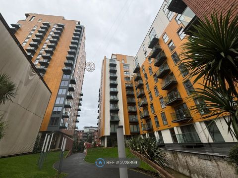 Goulden Street, Manchester M4, Studio to rent