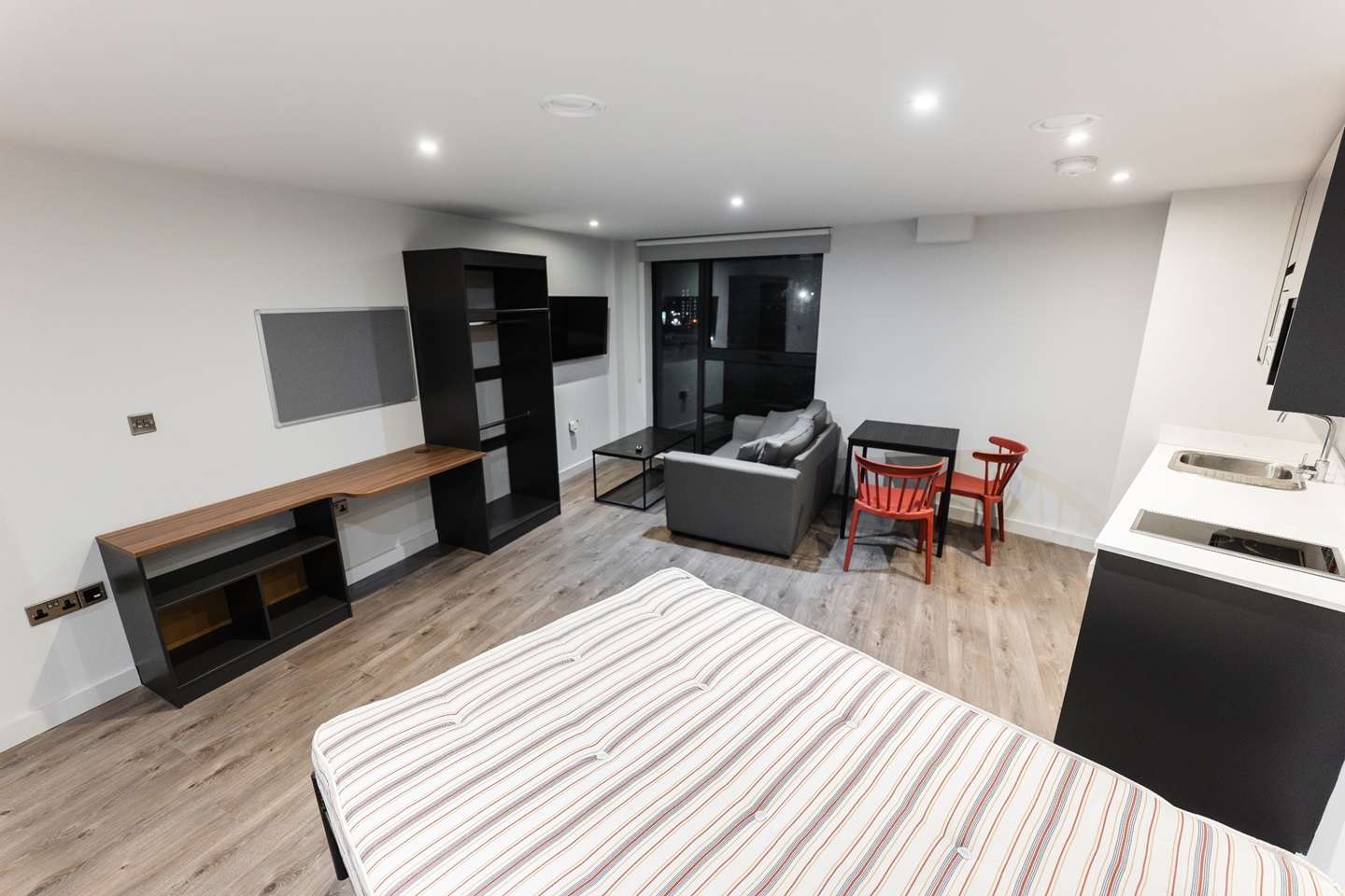 Additional image 3 of Studio Flat, Low Hill, L6, N1 7GU