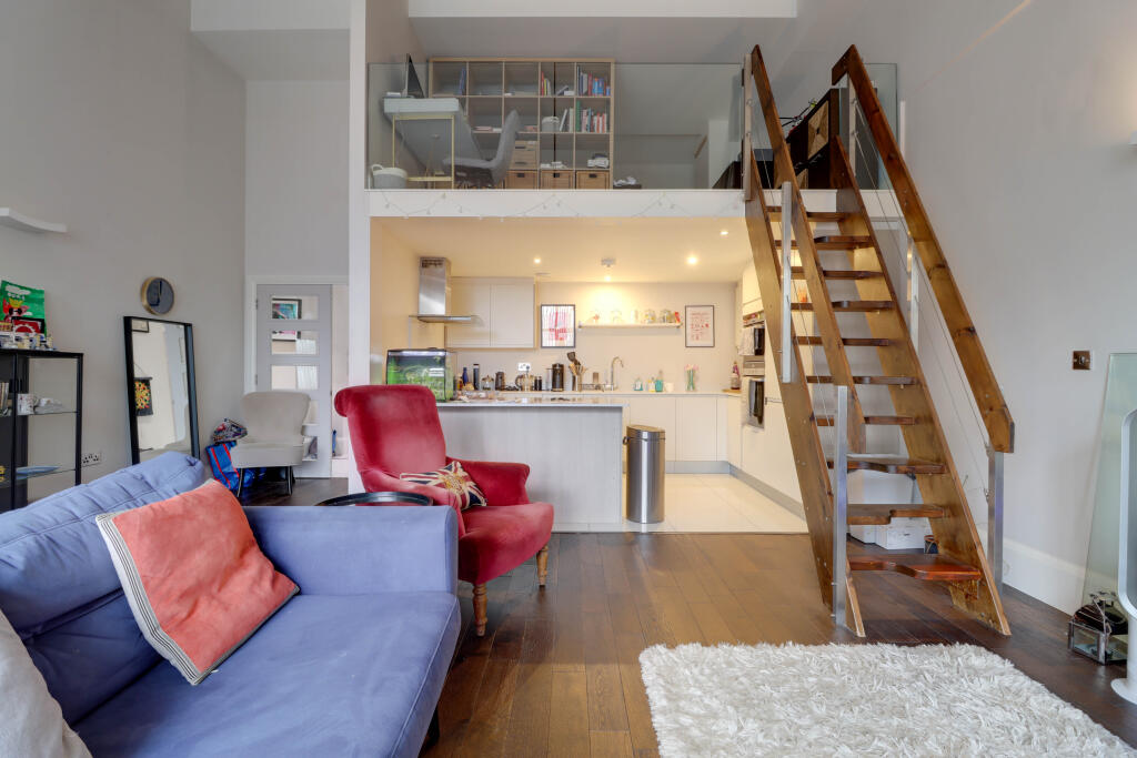 Additional image 4 of Old Post House, Harpenden, Hertfordshire, AL5