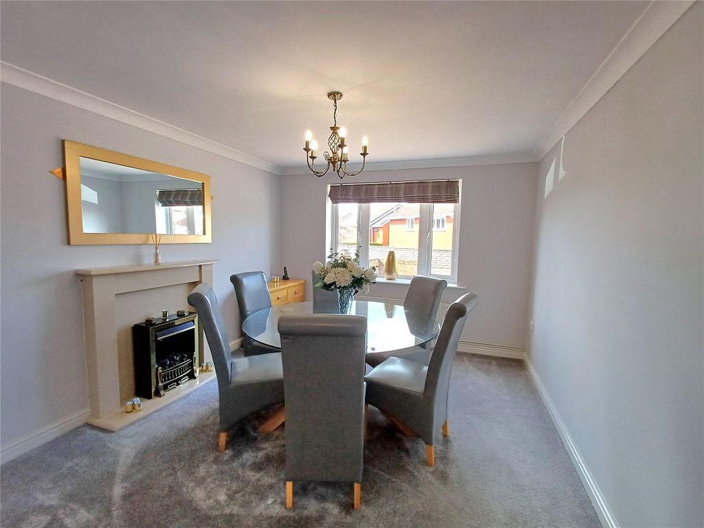 Additional image 4 of 3 bed detached house for saleAustin Close, Newton, Porthcawl CF36