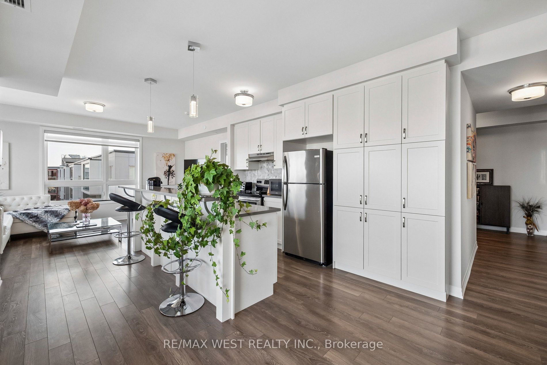 Additional image 3 of 605-58 Adam Sellers Street, Markham, ON, L6B 1P5