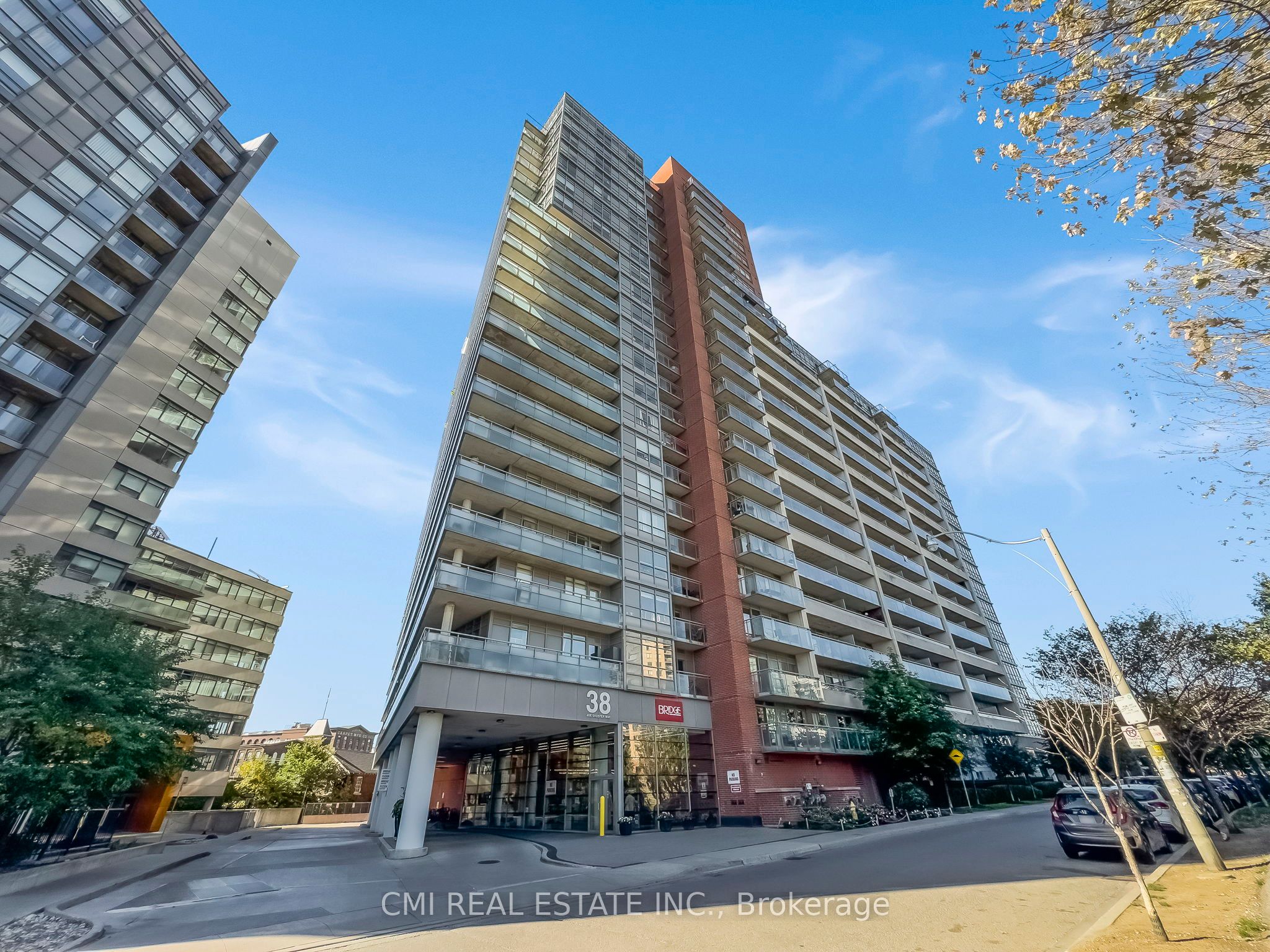725-38 Joe Shuster Way, Toronto, ON, M6K 0A5