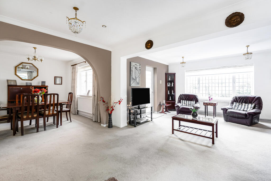 Additional image 3 of Broom Hill, Welwyn, Hertfordshire, AL6