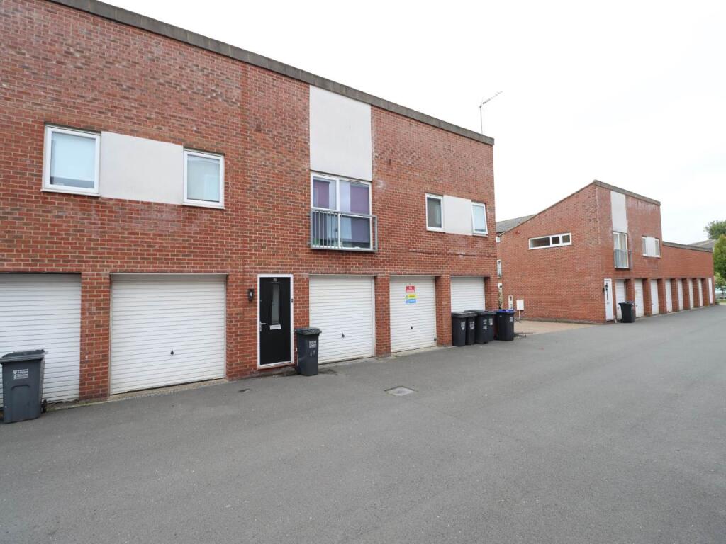 Aviation Avenue, Hatfield, Hertfordshire