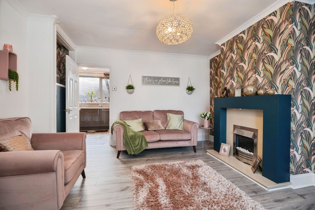 2 bed terraced house for saleTithe Barn Road, Stockton-On-Tees TS19 photo 4