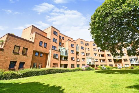 Horton House, The Crescent, Llandaff CF5