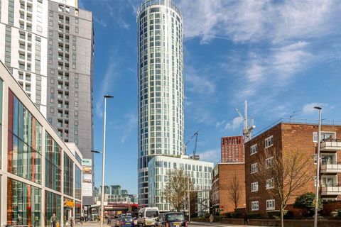 Sky Gardens, Wandsworth Road, Nine Elms SW8