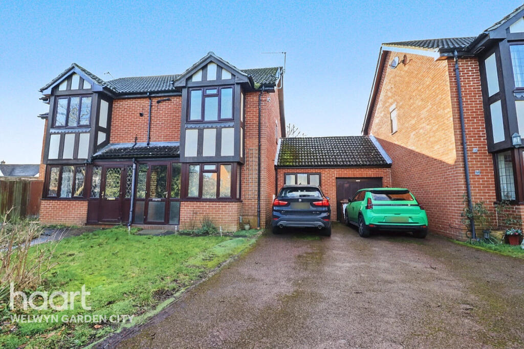 Rectory Gardens, Hatfield