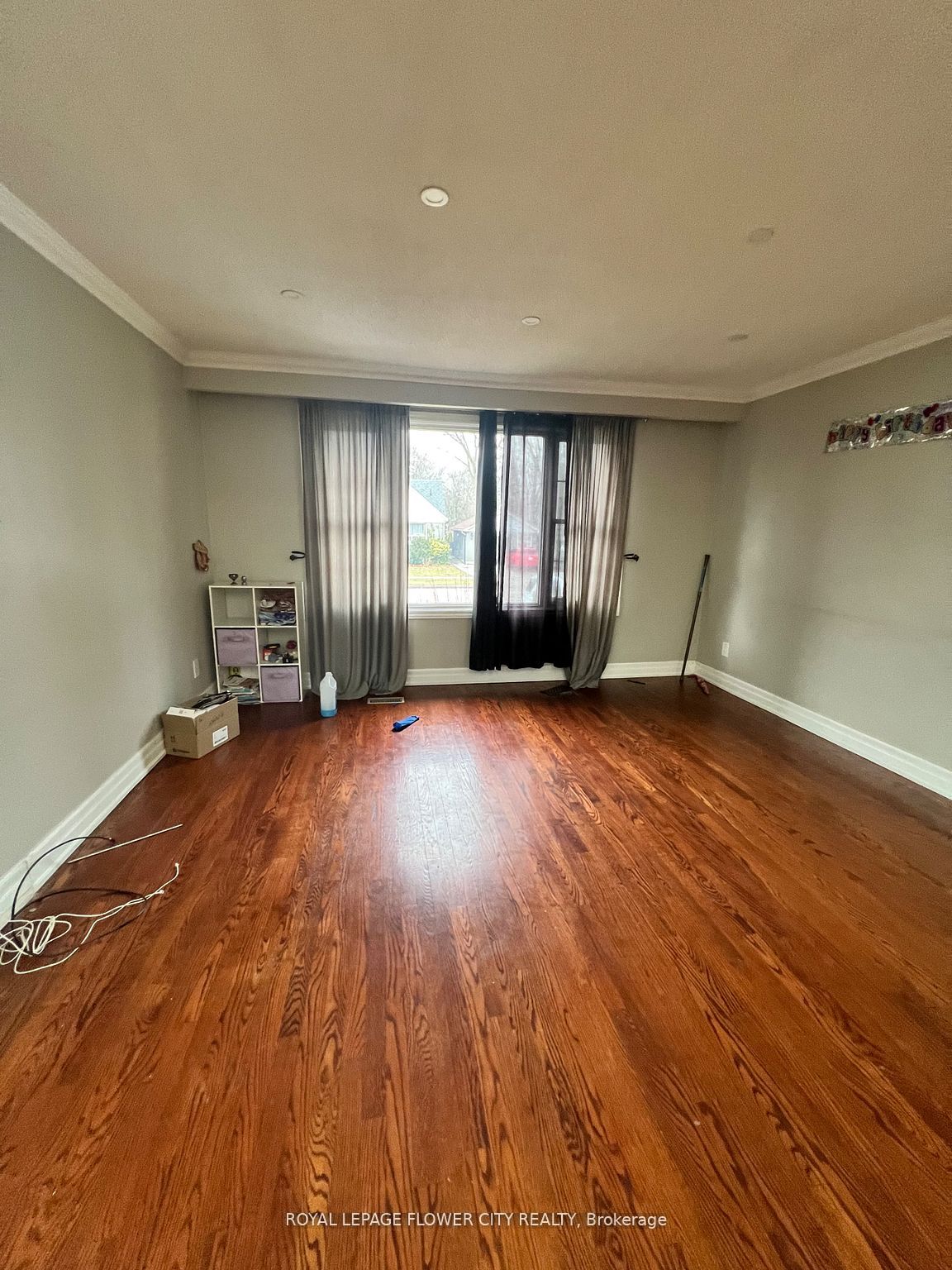 Additional image 3 of (Main Floor)-157 Elliott Street, Brampton, ON, L6Y 1W7