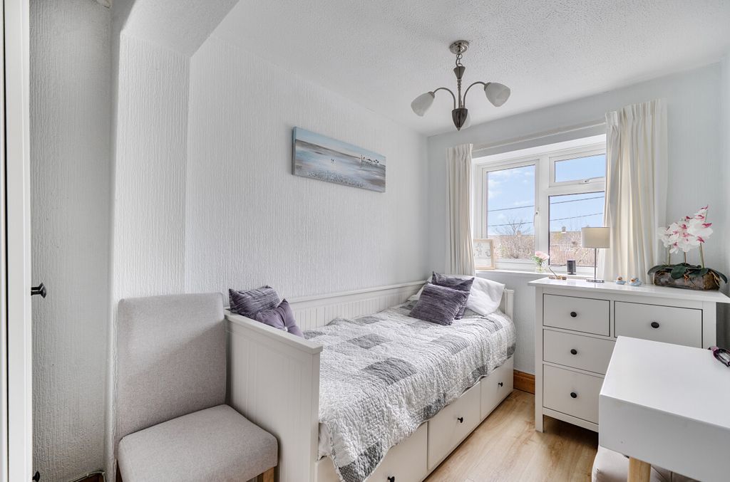 Additional image 22 of 4 bed semi-detached house for saleBinfield Road, Bracknell, Berkshire RG42