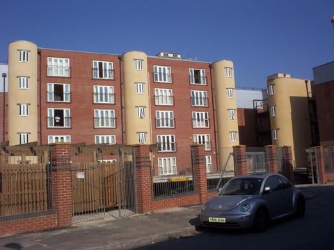 11 Caminada House, Hulme, Manchester M15