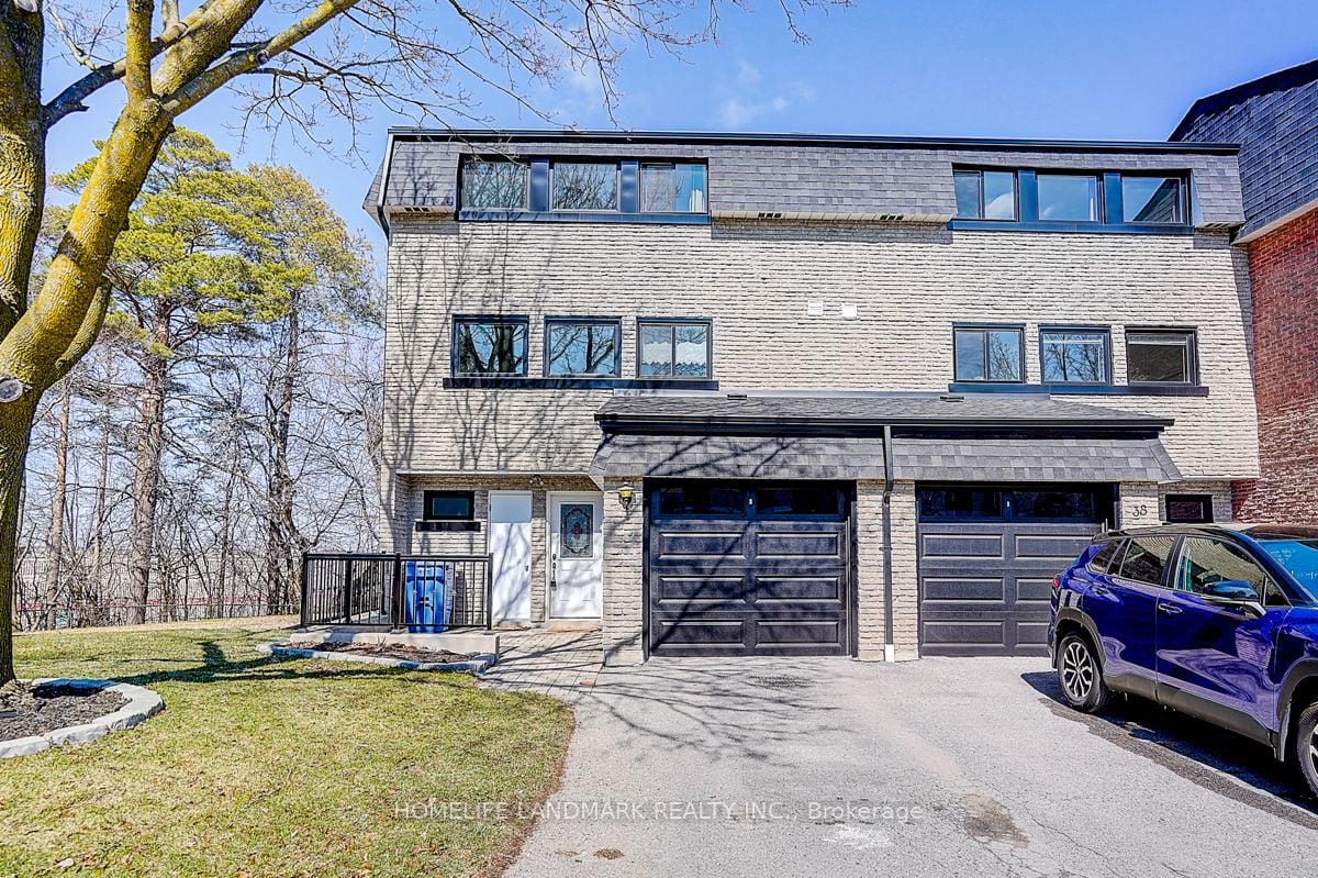 40 Henderson Drive, Aurora, ON, L4G 3L2