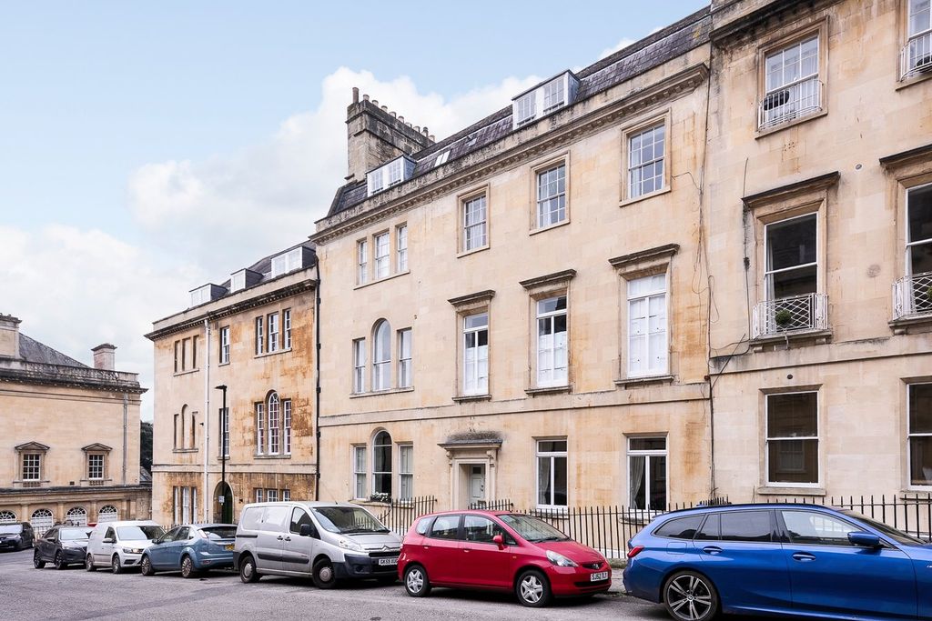 2 bed flat for saleRussell Street, Bath BA1