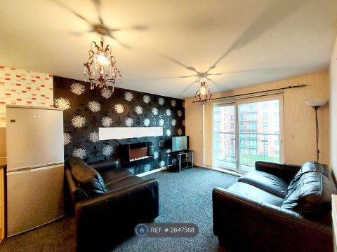 Salford, Salford M7