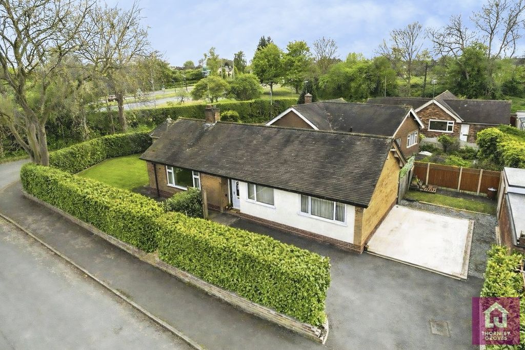 3 bed bungalow for saleBorder Way, Vicars Cross, Chester CH3