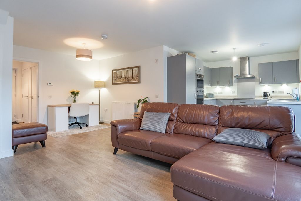 Additional image 3 of 4 bed detached house for saleMaclachlan Place, Inverness IV2