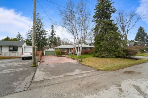 Additional image 8 of 2470 Meadowood Crescent, Oakville, ON, L6L 1V6