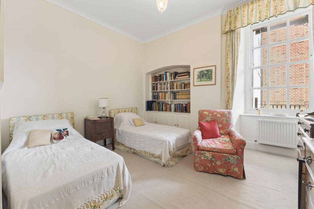 Additional image 10 of 2 bed flat for saleCrane Bridge Road, Salisbury SP2