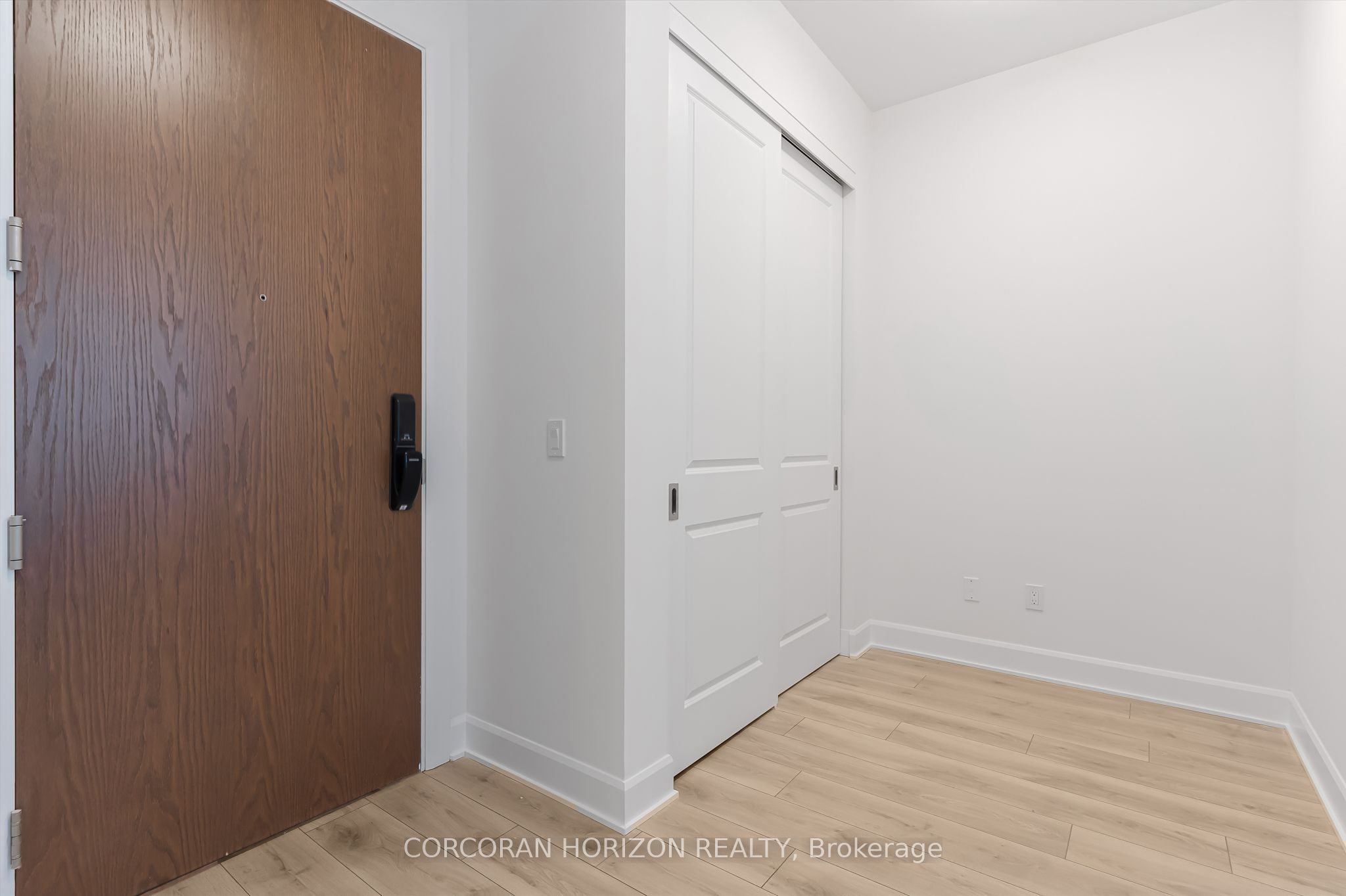 Additional image 4 of 121-3240 William Coltson Avenue, Oakville, ON, L6H 8C8