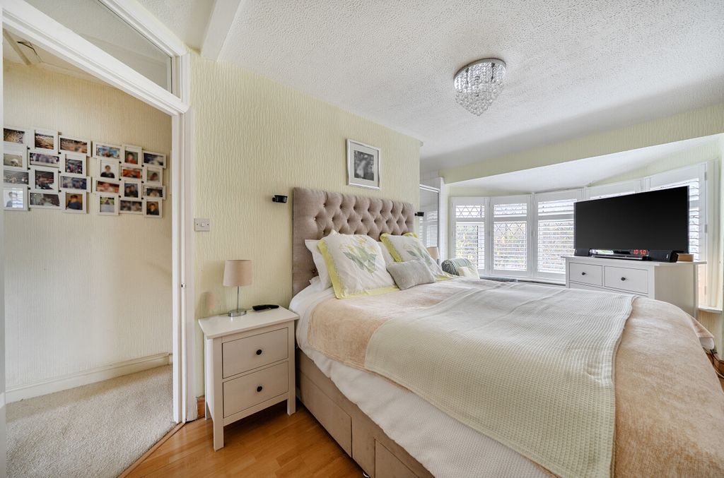 Additional image 18 of 4 bed semi-detached house for saleBinfield Road, Bracknell, Berkshire RG42