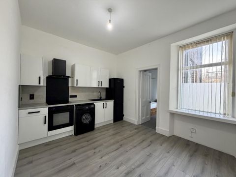 Ground Floor Left, 274 Union Grove, Aberdeen AB10
