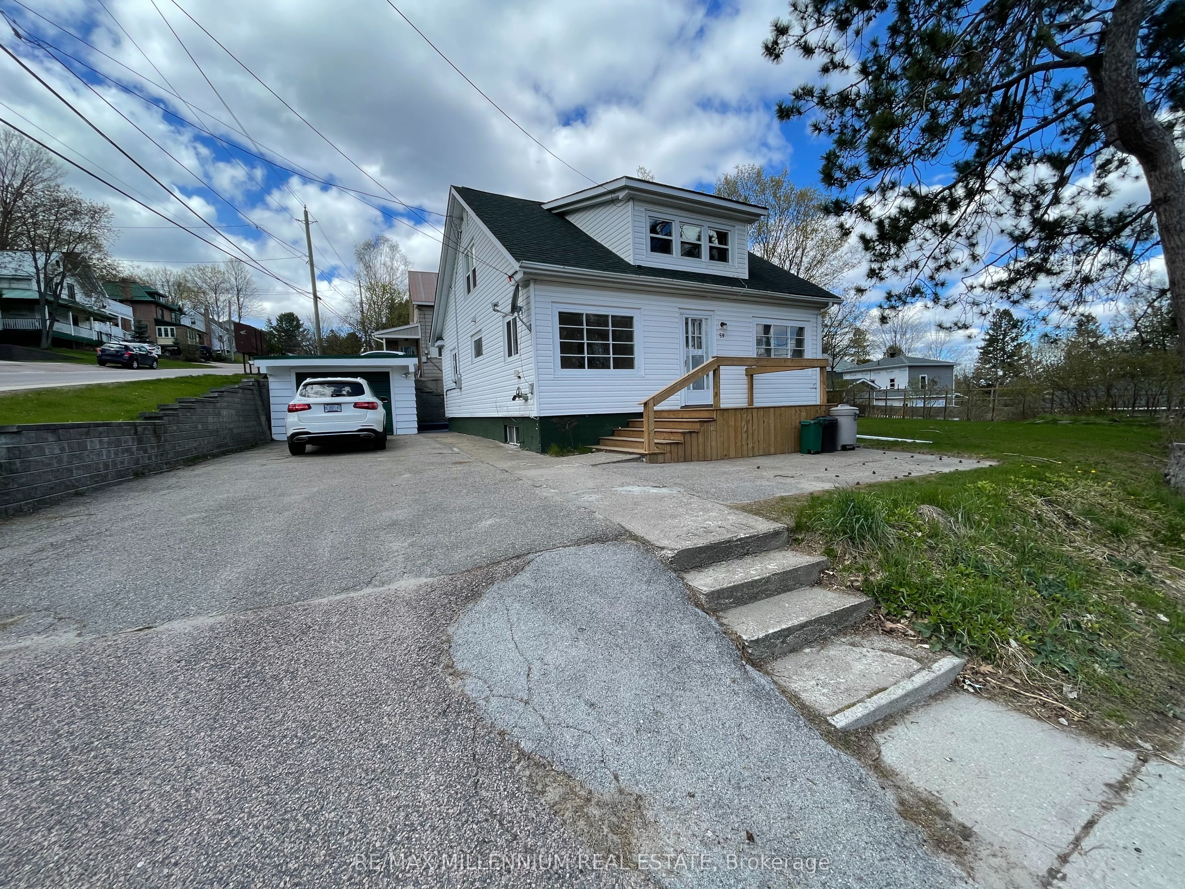 59 West Street S, Huntsville, ON, P1H 2M8