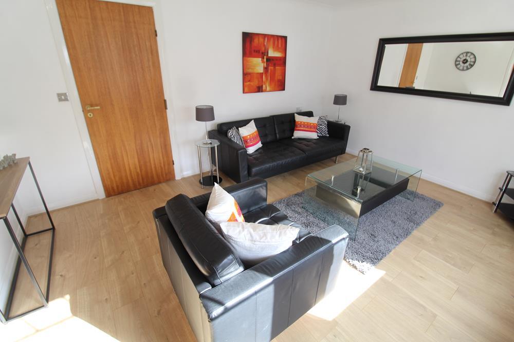 Viewfield Mews, Top Floor, AB15 photo 2