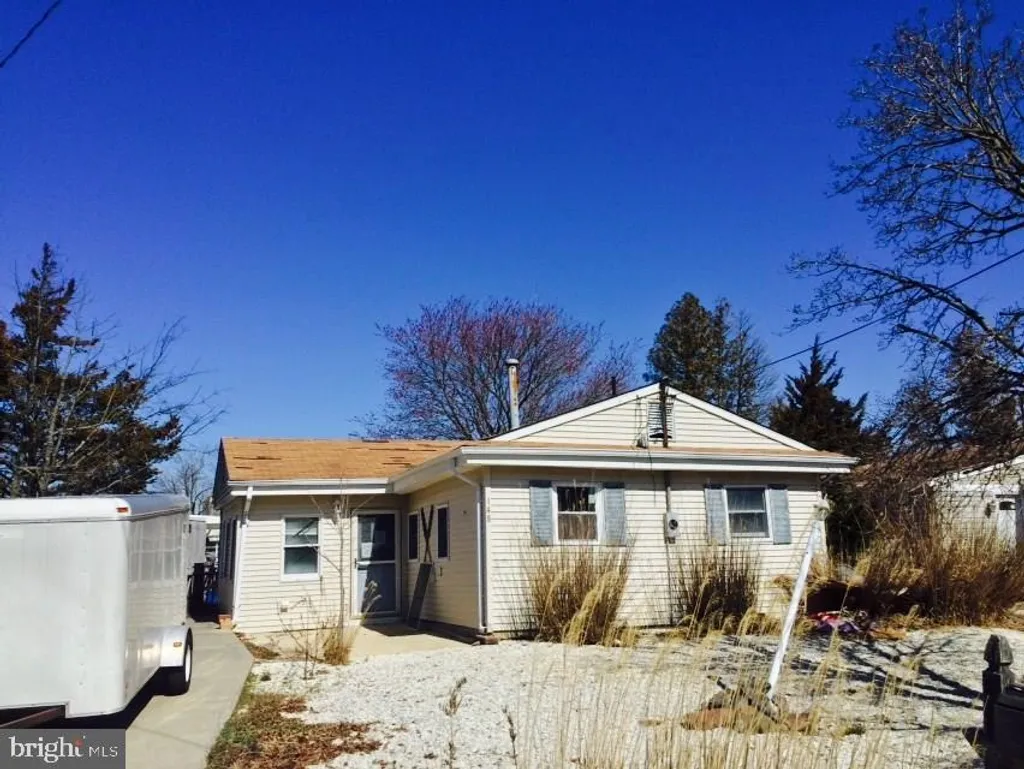 148 S Longboat Drive, Tuckerton, NJ 08087
