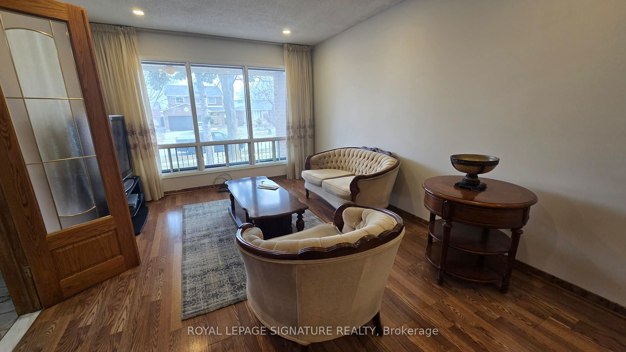 Additional image 4 of Mainfloor-4170 Sunset Valley Court, Mississauga, ON, L4W 3L5