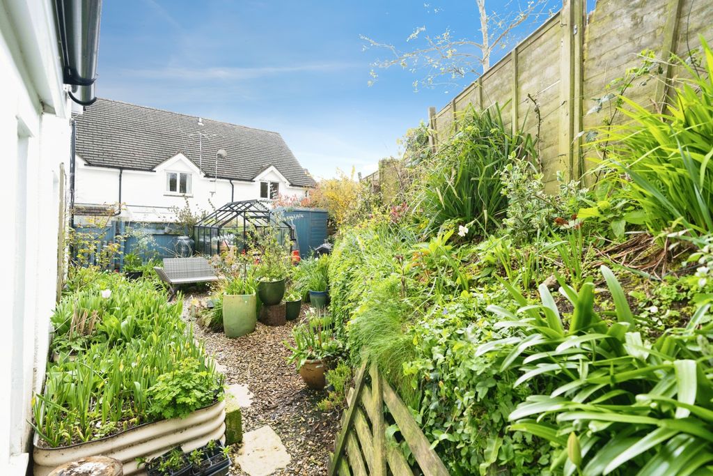 Additional image 18 of 2 bed semi-detached house for saleBretteville Close, Newton Abbot TQ13